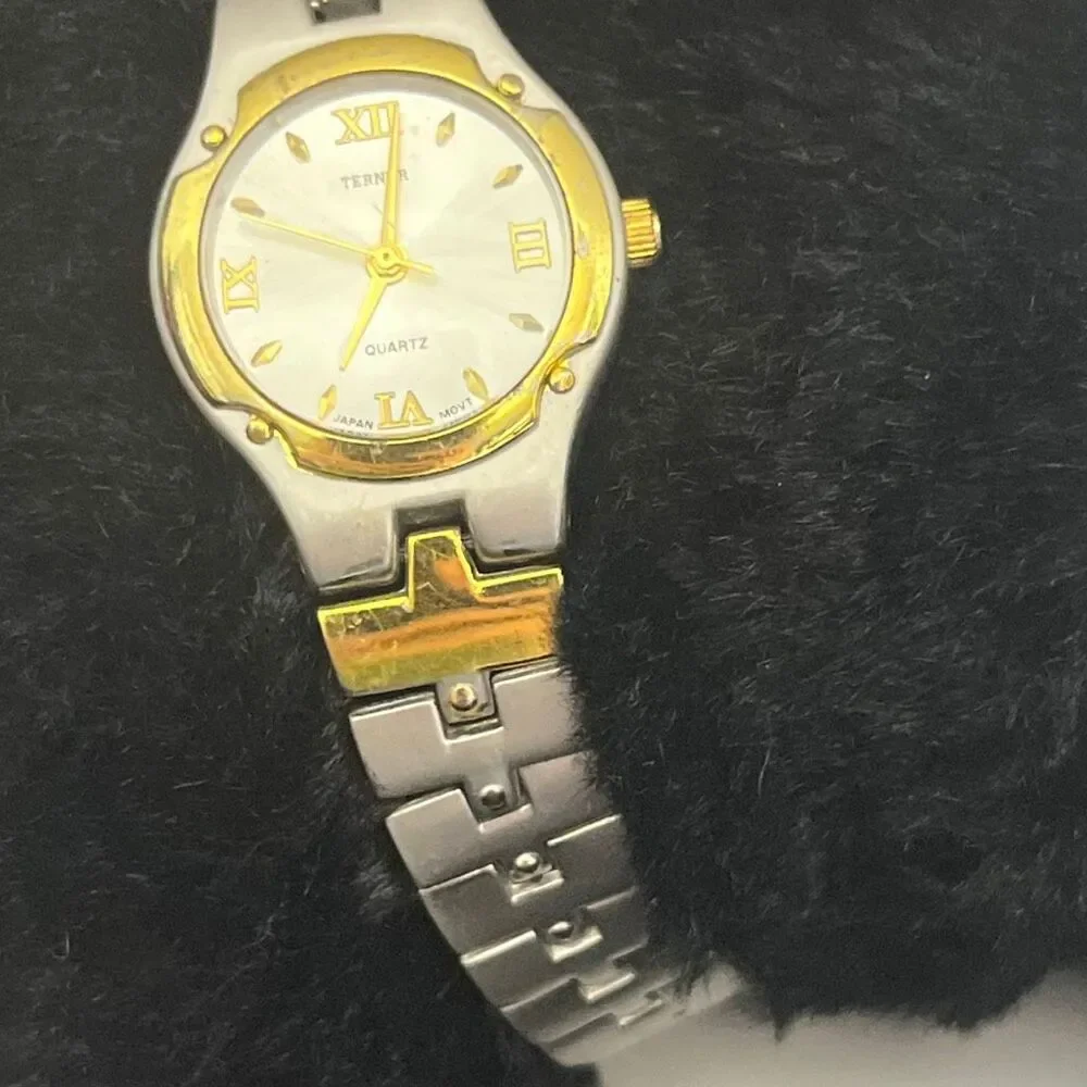 Bijoux Terner Women's Gold Silver Japan Movement‎ Stainless Steel Wristwatch